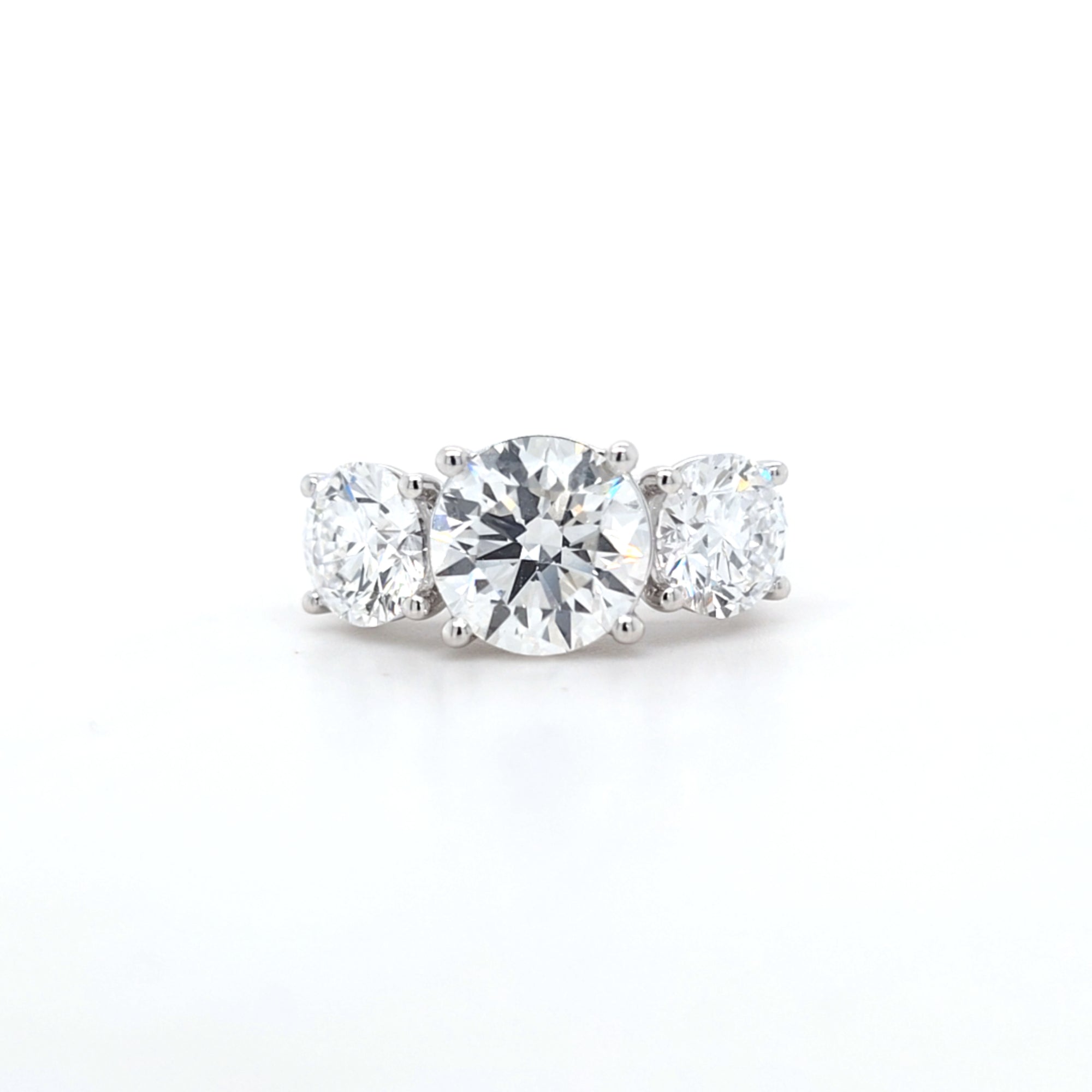 5.61ct F/VS1 Round Brilliant Cut LAB Diamond 3 Stone Ring Set in White Gold