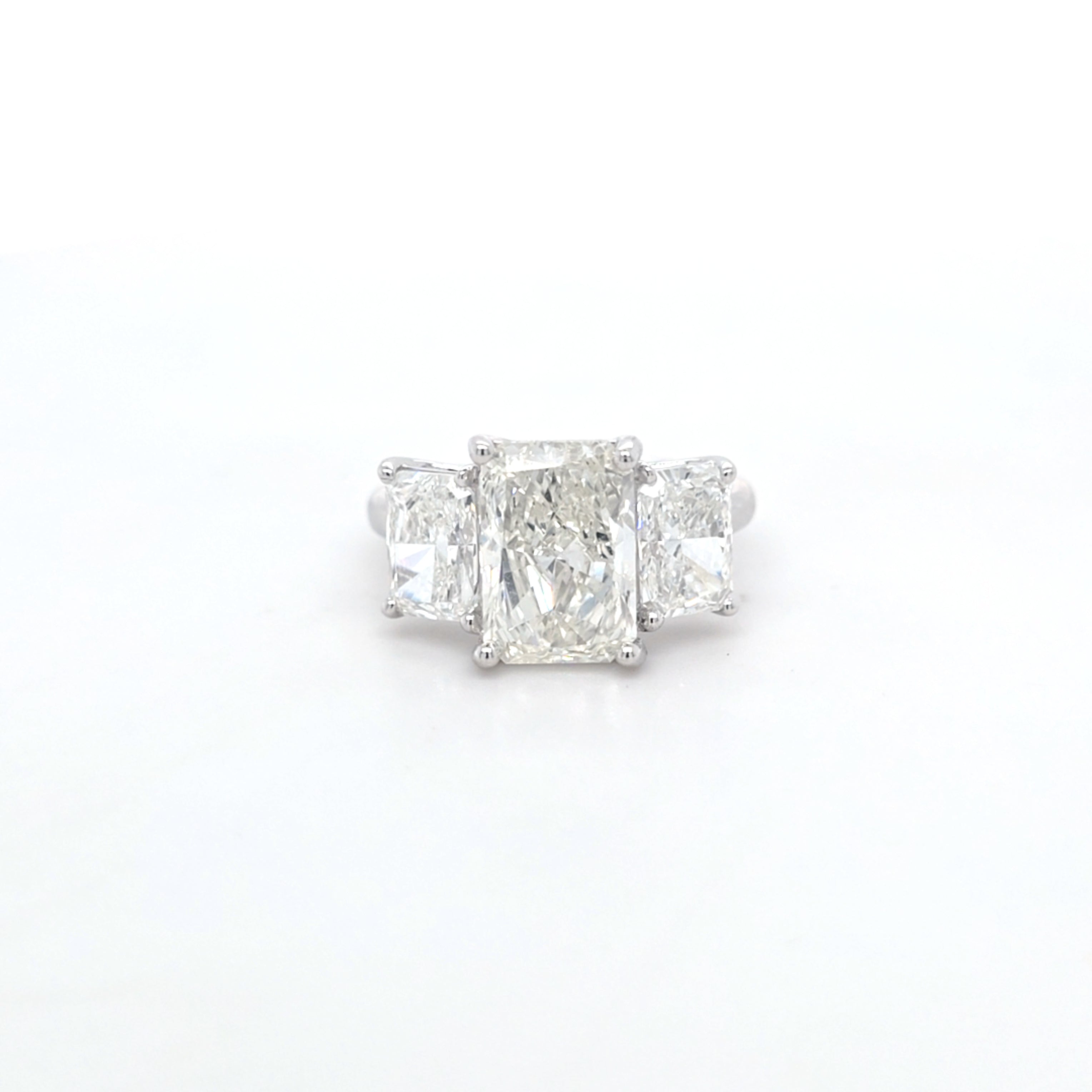 4.92ct G/SI1 Radiant Cut LAB Diamond 3 Stone Ring Set in White Gold - Montpellier Jewellers