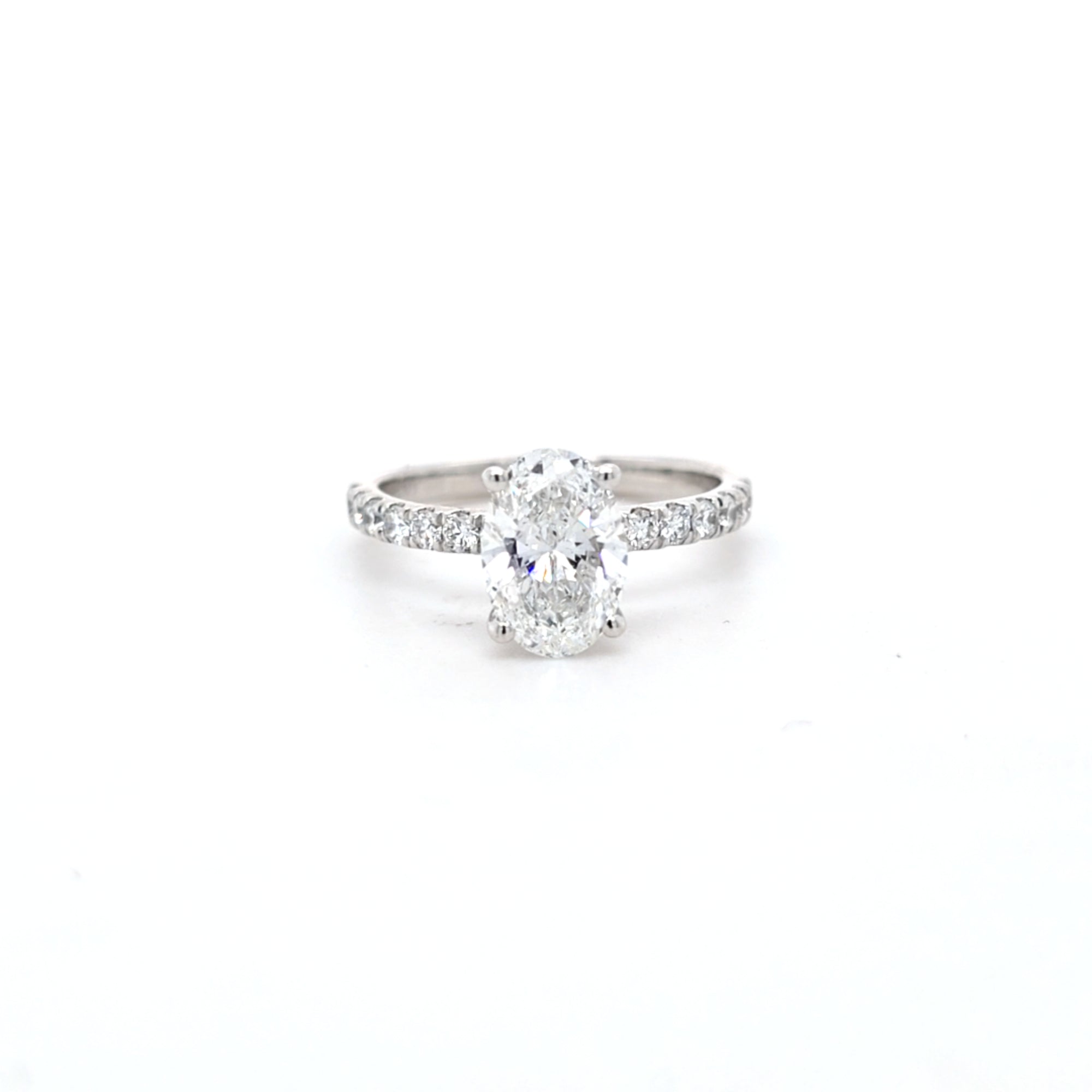 IGI 1.58ct D/VS2 Oval Shape LAB Diamond Ring with Diamond Shoulders set in Platinum - Montpellier Jewellers