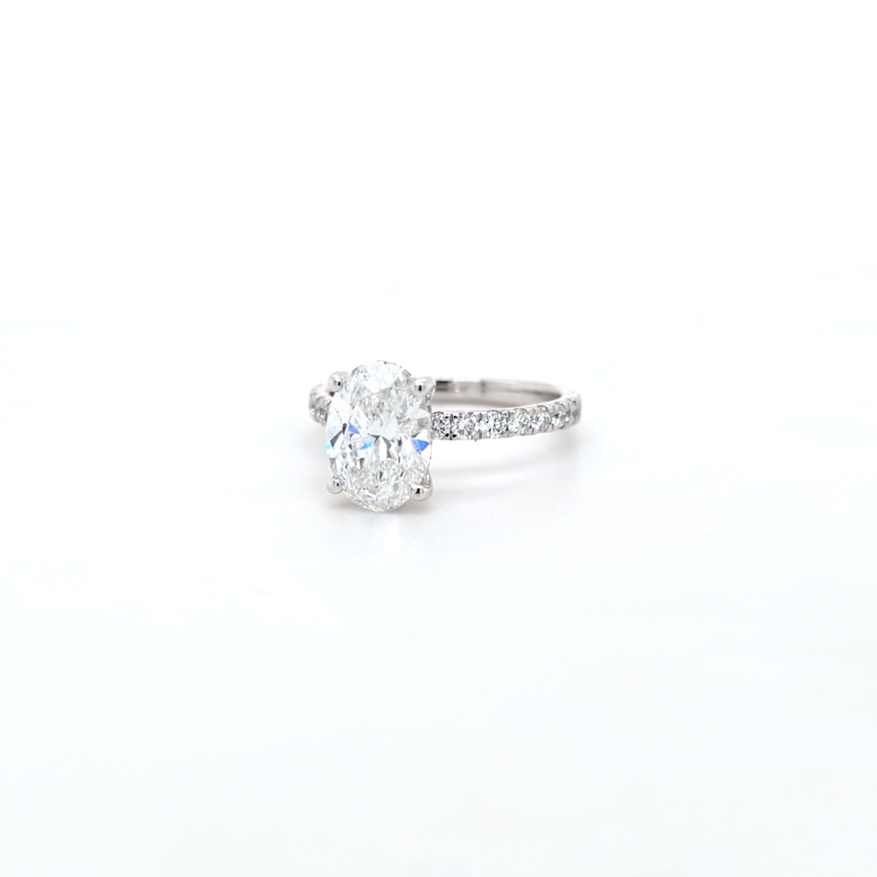 IGI 2.01ct D/VS2 Oval Shape LAB Diamond Ring with Diamond Shoulders set in Platinum - Montpellier Jewellers