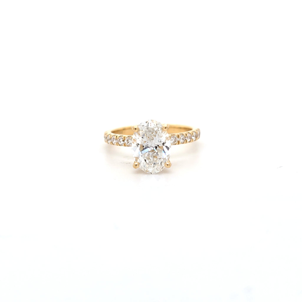 IGI 2.00ct D/VS2 Oval Shape LAB Diamond Ring with Diamond Shoulders set in 18ct Yellow Gold - Montpellier Jewellers