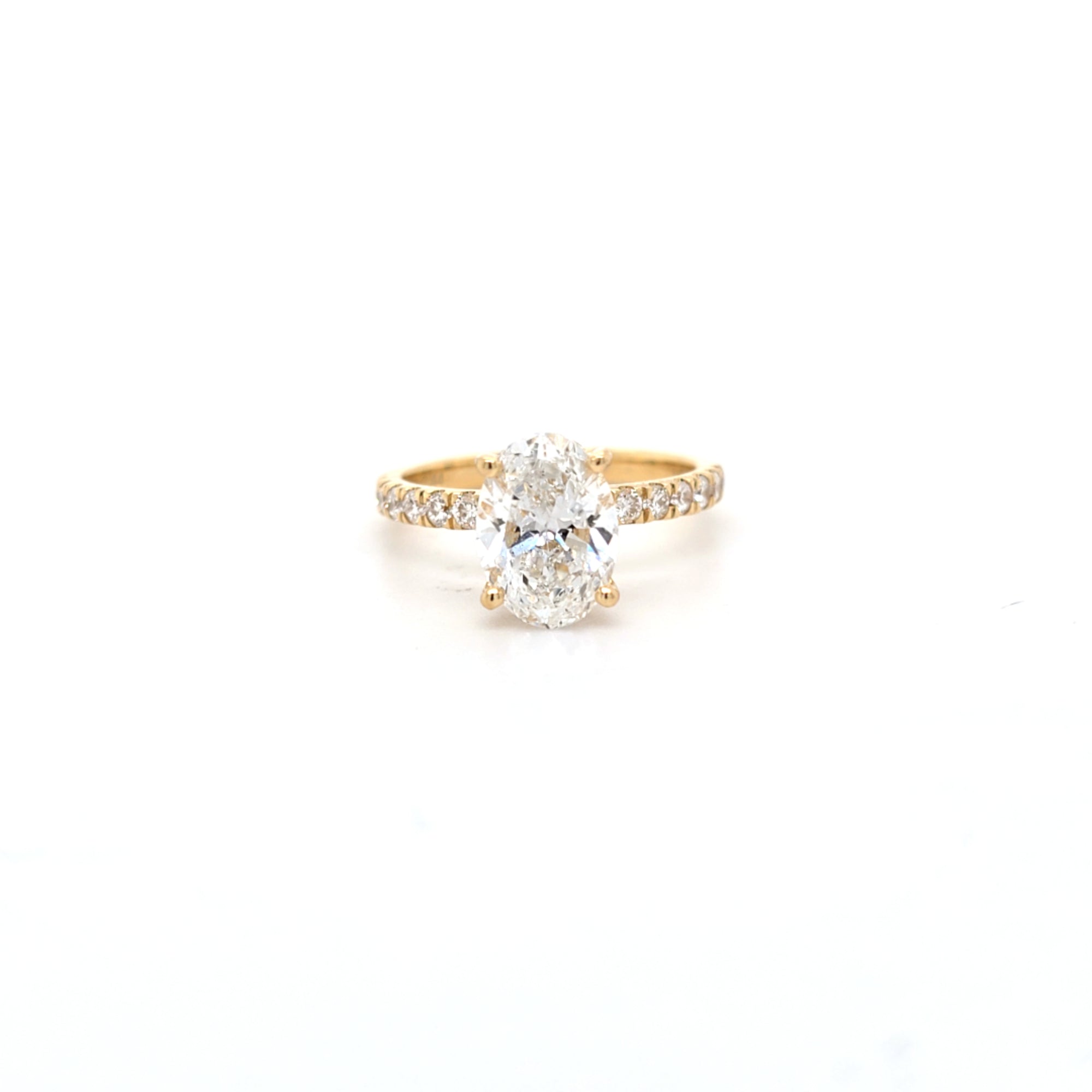IGI 2.00ct D/VS2 Oval Shape LAB Diamond Ring with Diamond Shoulders set in 18ct Yellow Gold - Montpellier Jewellers
