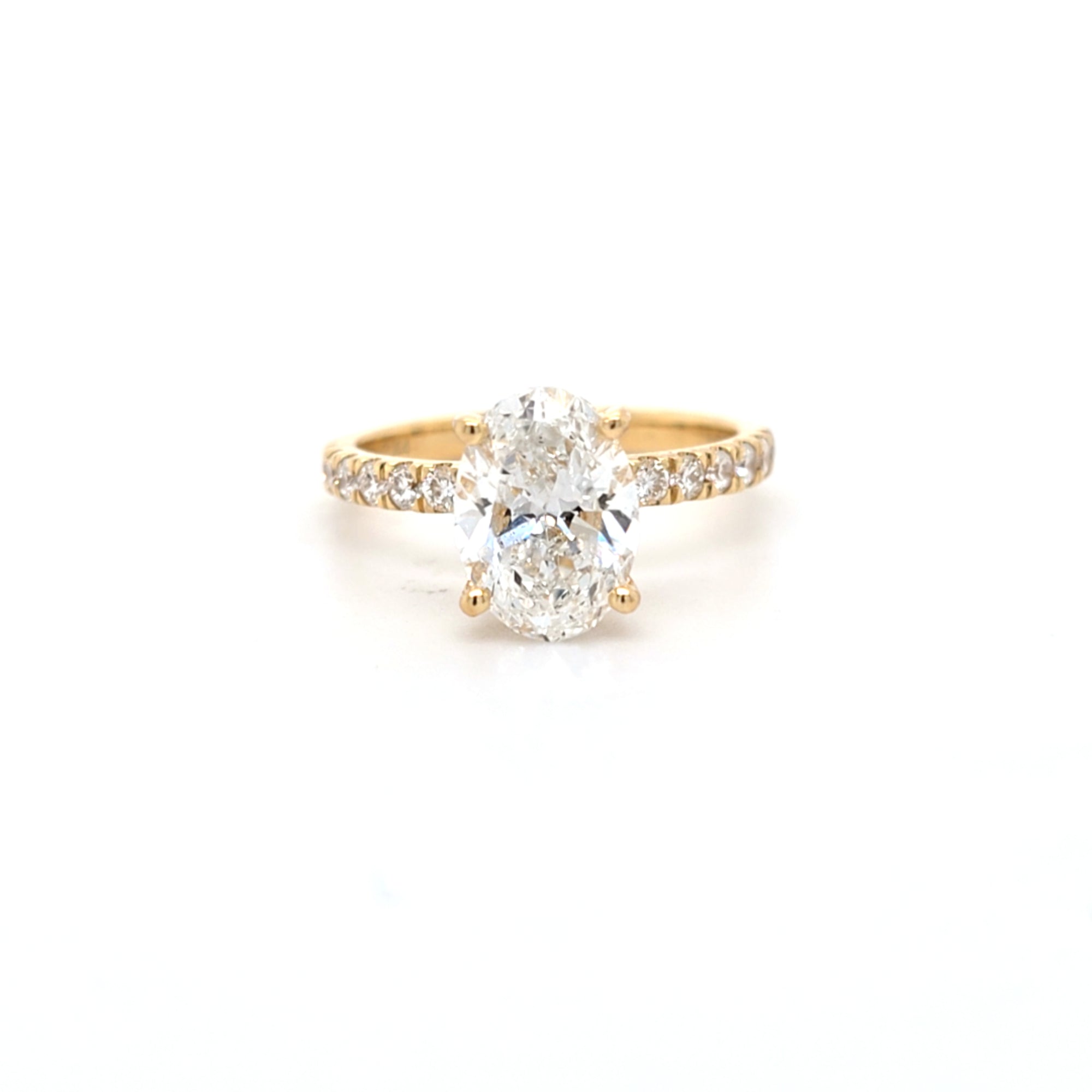 IGI 2.00ct D/VS2 Oval Shape LAB Diamond Ring with Diamond Shoulders set in 18ct Yellow Gold - Montpellier Jewellers