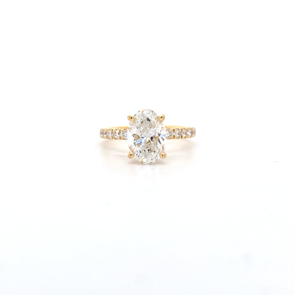 IGI 2.00ct D/VS2 Oval Shape LAB Diamond Ring with Diamond Shoulders set in 18ct Yellow Gold - Montpellier Jewellers