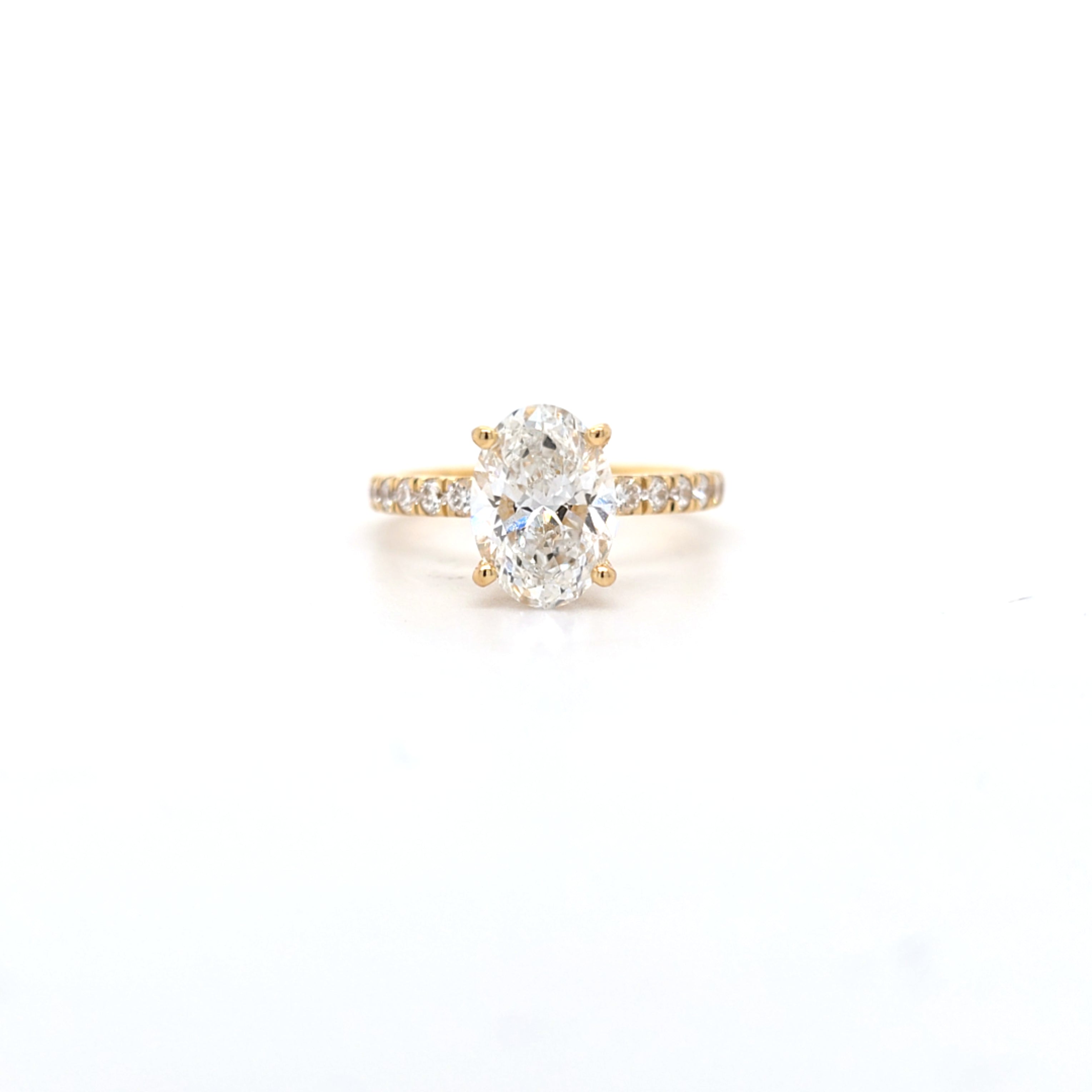 IGI 2.00ct D/VS2 Oval Shape LAB Diamond Ring with Diamond Shoulders set in 18ct Yellow Gold - Montpellier Jewellers