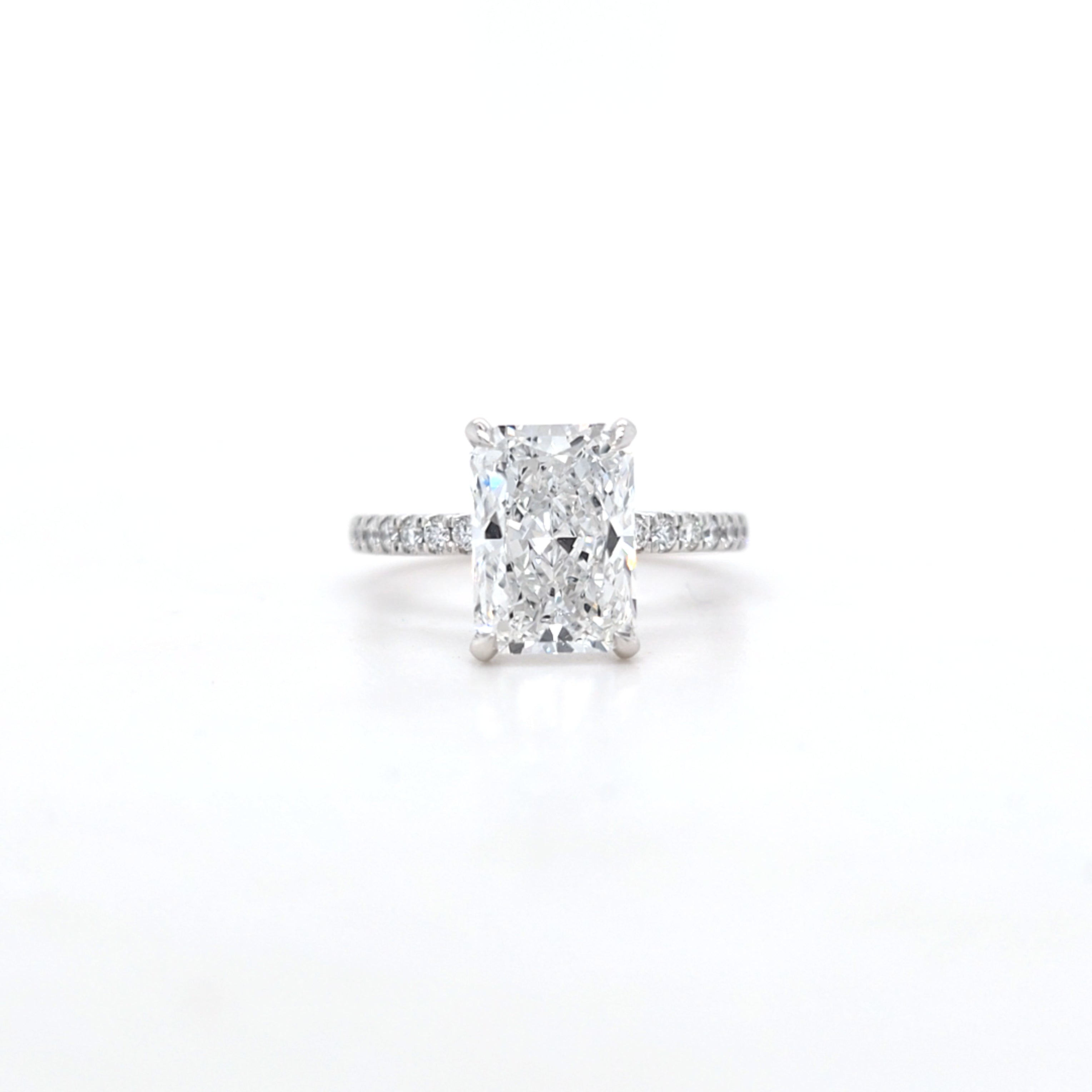 IGI 3.02ct D/VS1 Radiant Cut LAB Diamond Solitaire set in Platinum with Diamond Shoulders - Montpellier Jewellers