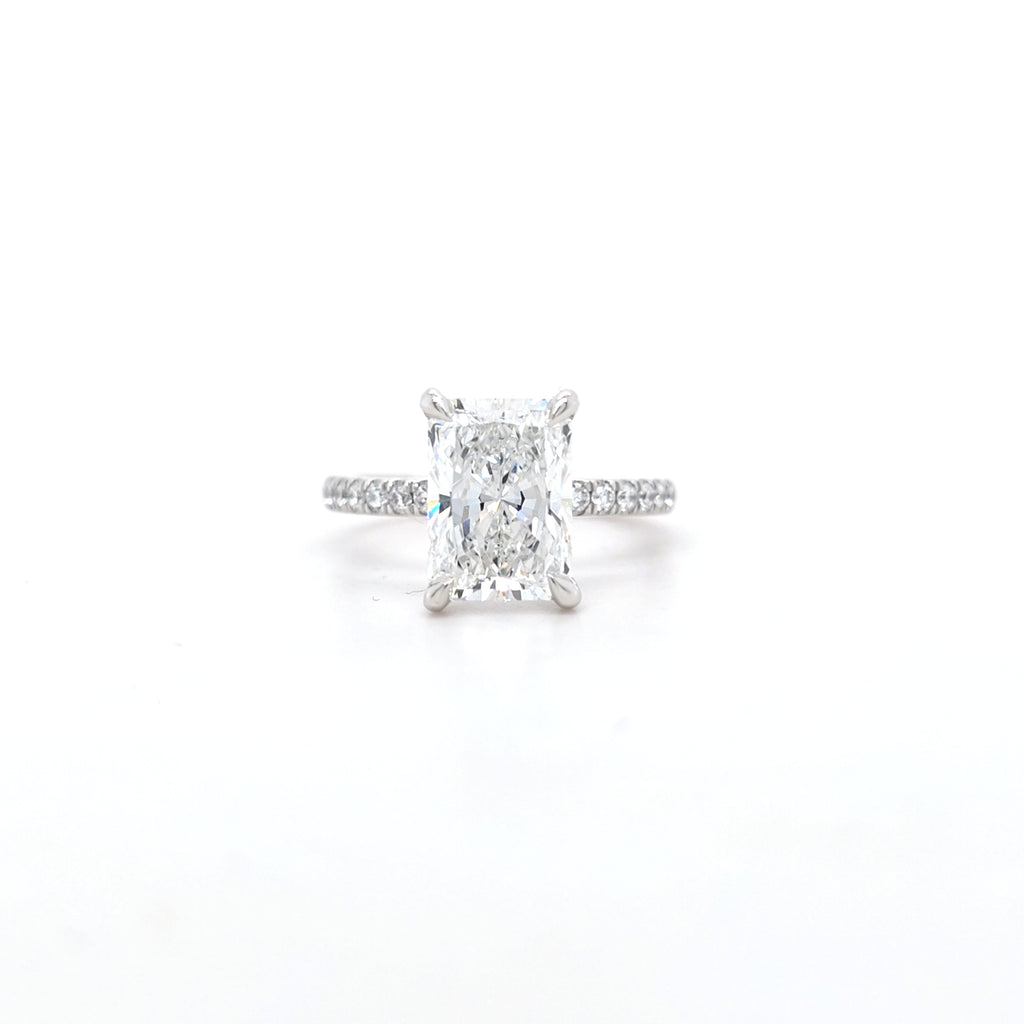 IGI 3.02ct D/VS1 Radiant Cut LAB Diamond Solitaire set in Platinum with Diamond Shoulders - Montpellier Jewellers