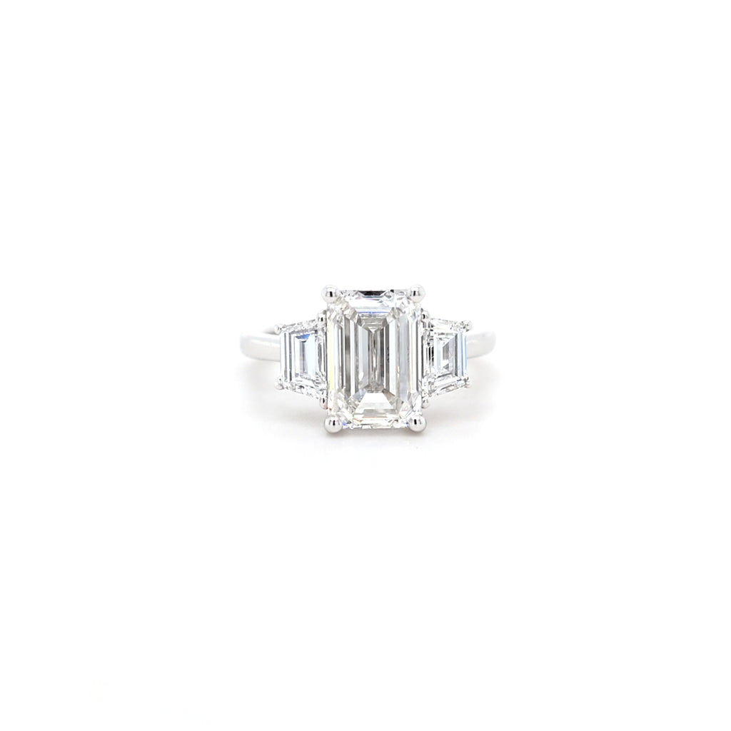IGI 3.01ct D/VS1 Emerald Cut LAB Diamond Ring with Trapezoid Side Stones Set in Platinum - Montpellier Jewellers