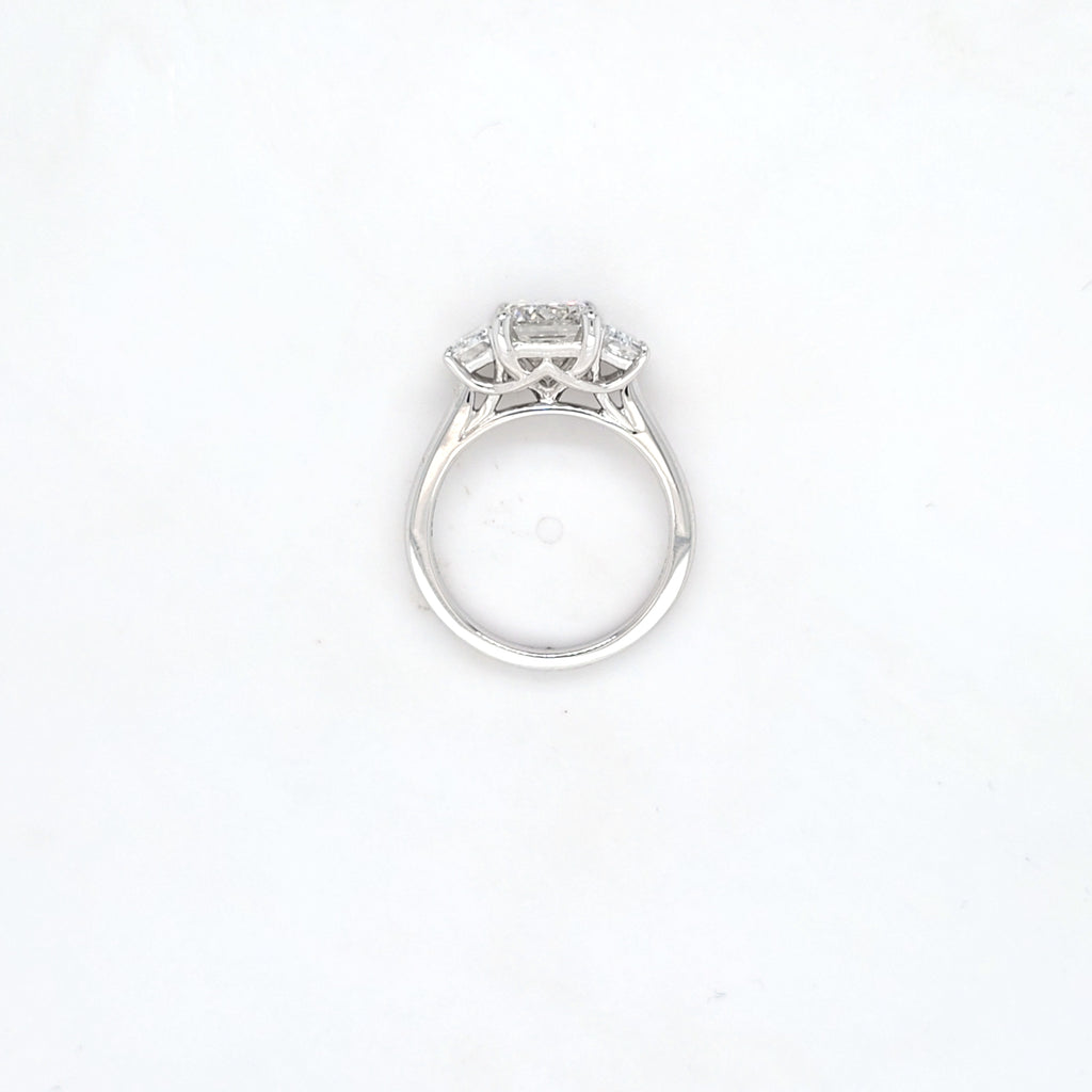 IGI 3.01ct D/VS1 Emerald Cut LAB Diamond Ring with Trapezoid Side Stones Set in Platinum - Montpellier Jewellers