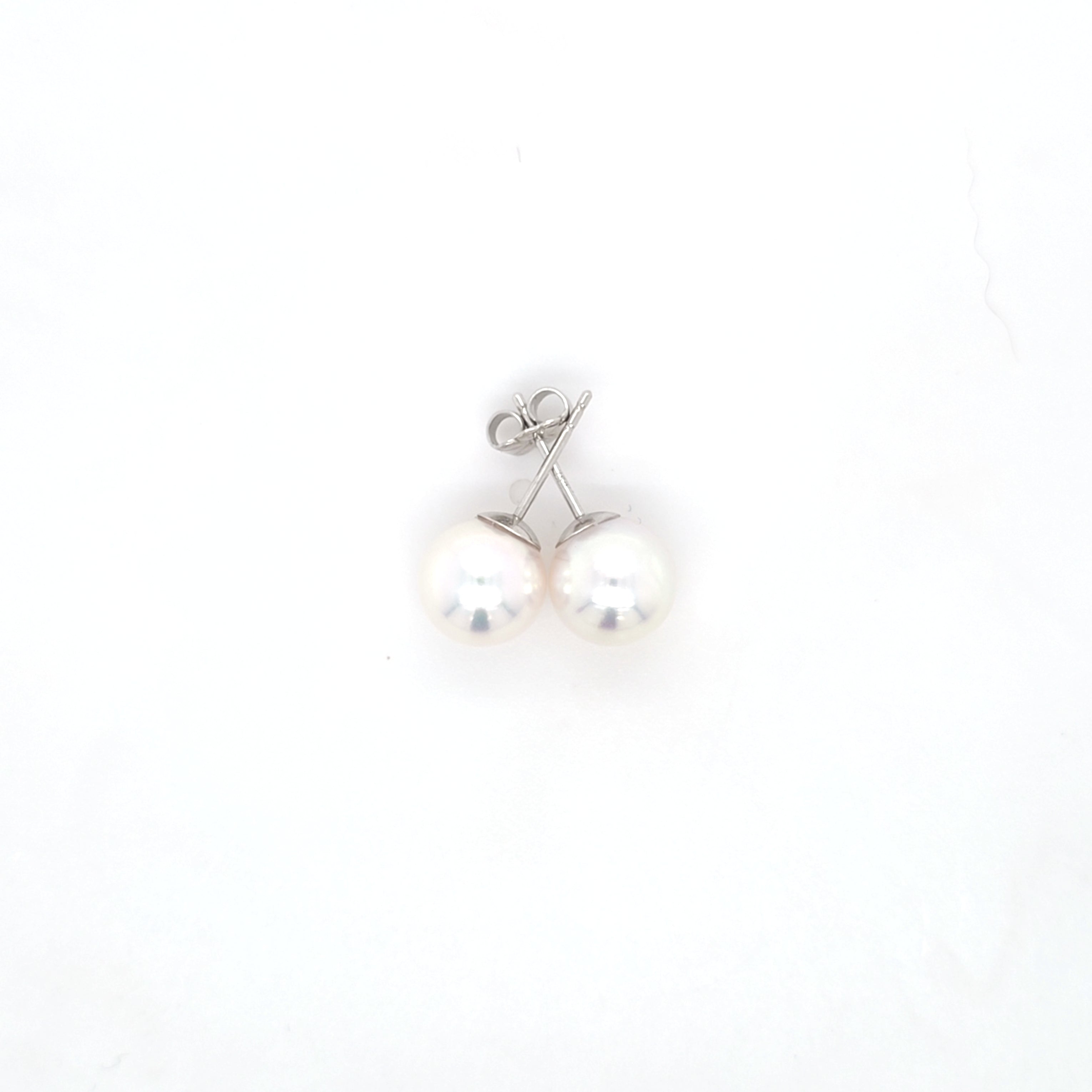 Classic Pearl Stud Earrings AAA Quality Akoya Pearls 8.5mm - 9.0mm - Montpellier Jewellers