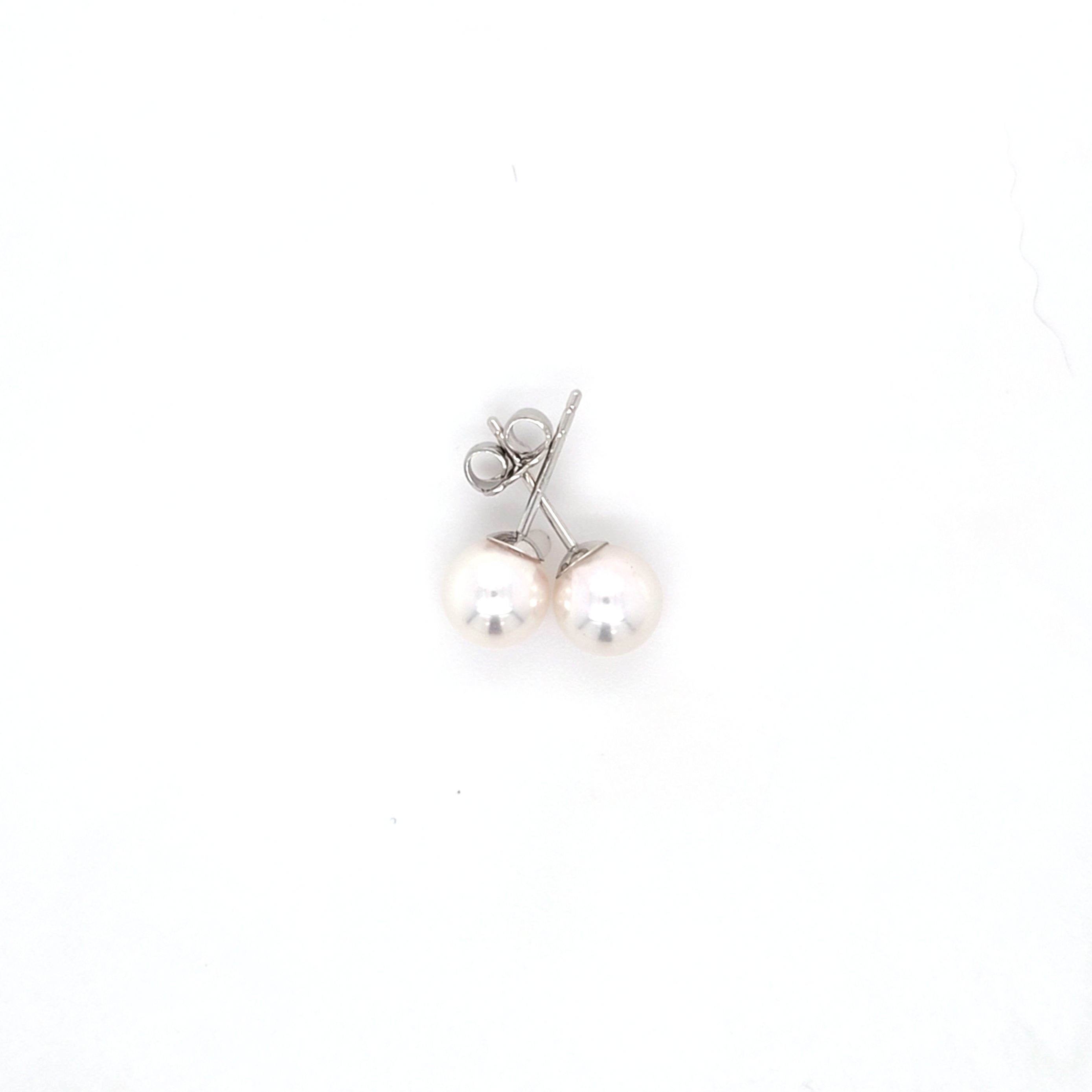 Classic Pearl Stud Earrings AAA Quality Akoya Pearls 6.5mm - 7.0mm - Montpellier Jewellers