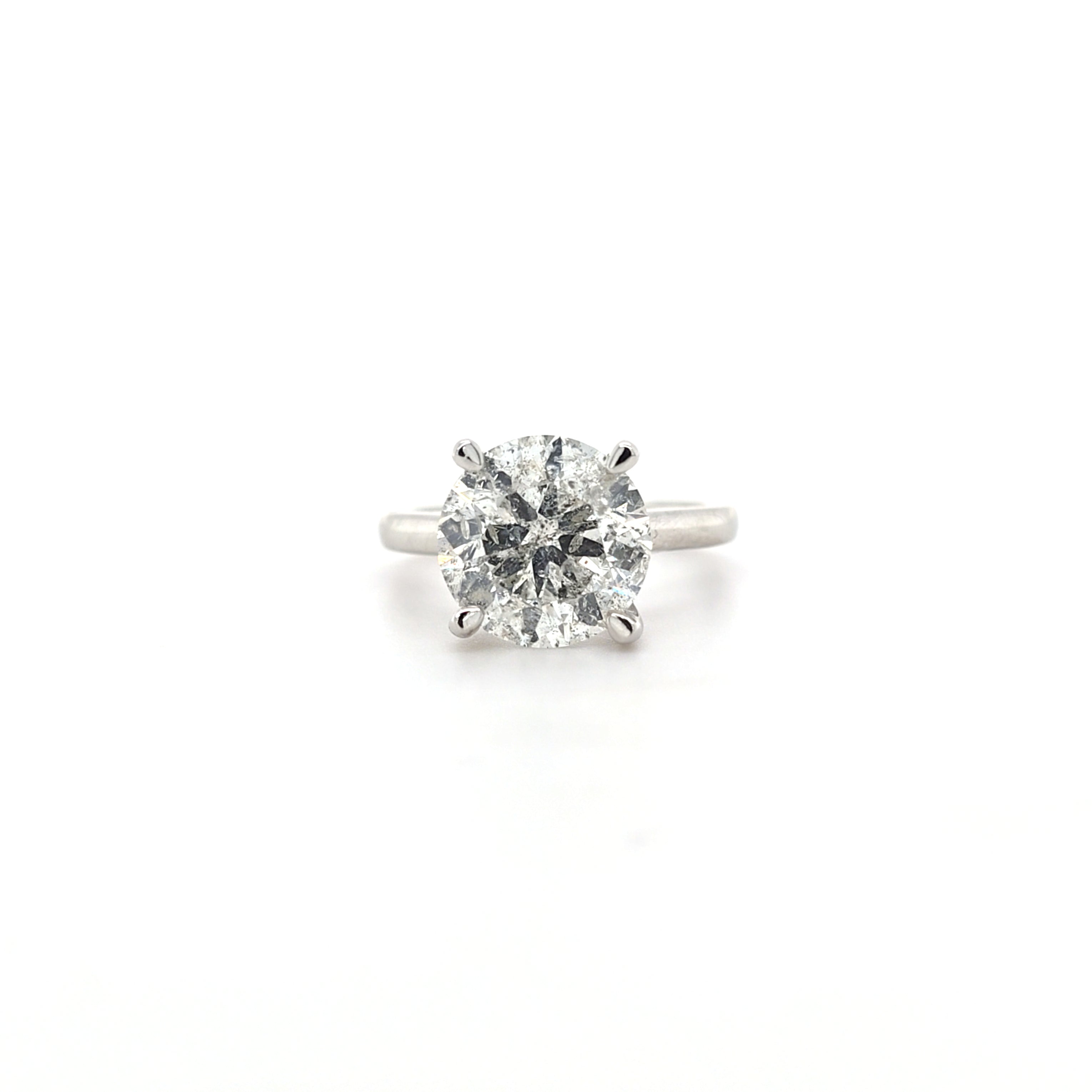 IGI 4.53ct H/I1 Round Brilliant Cut Diamond Solitaire Set in Platinum - Montpellier Jewellers
