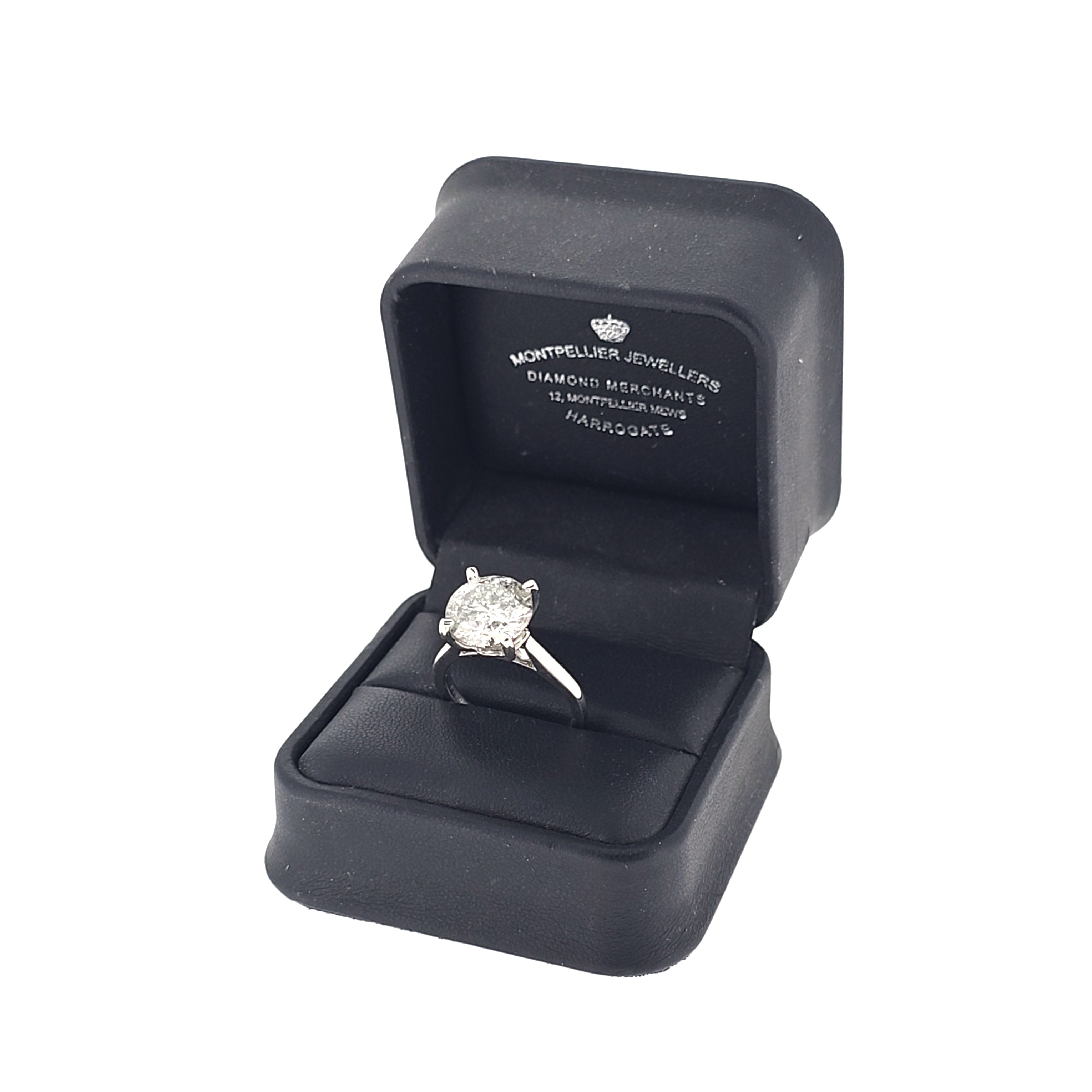 IGI 4.53ct H/I1 Round Brilliant Cut Diamond Solitaire Set in Platinum - Montpellier Jewellers