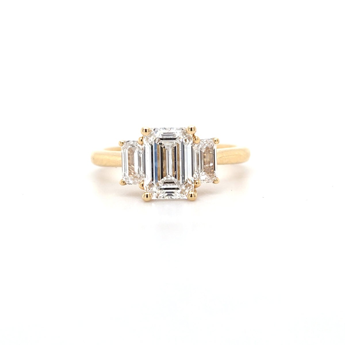 IGI 1.55ct D/VS1 Emerald Cut LAB Diamond Ring with Emerald Cut Side Stones Set in 18ct Yellow Gold