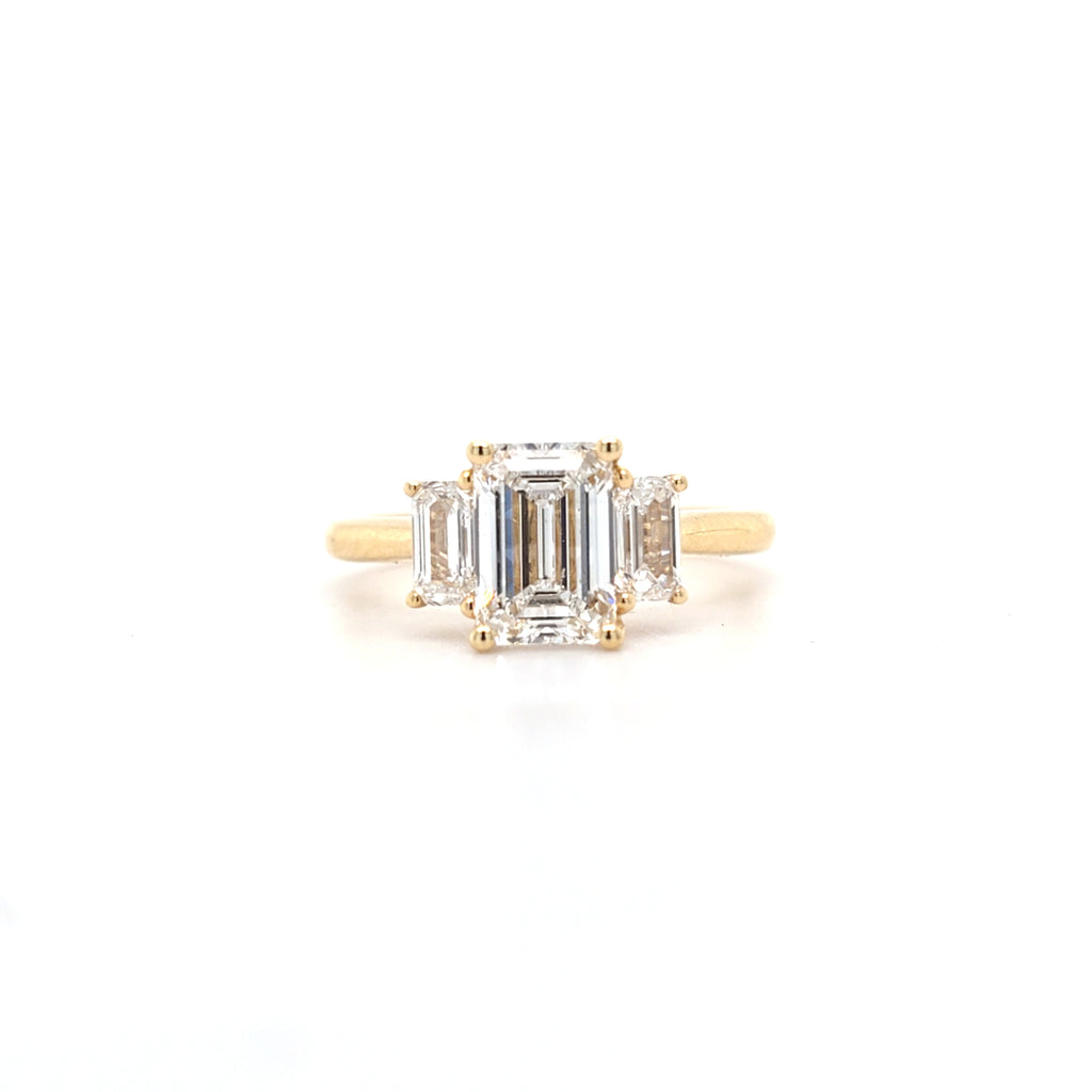 IGI 1.55ct D/VS1 Emerald Cut LAB Diamond Ring with Emerald Cut Side Stones Set in 18ct Yellow Gold