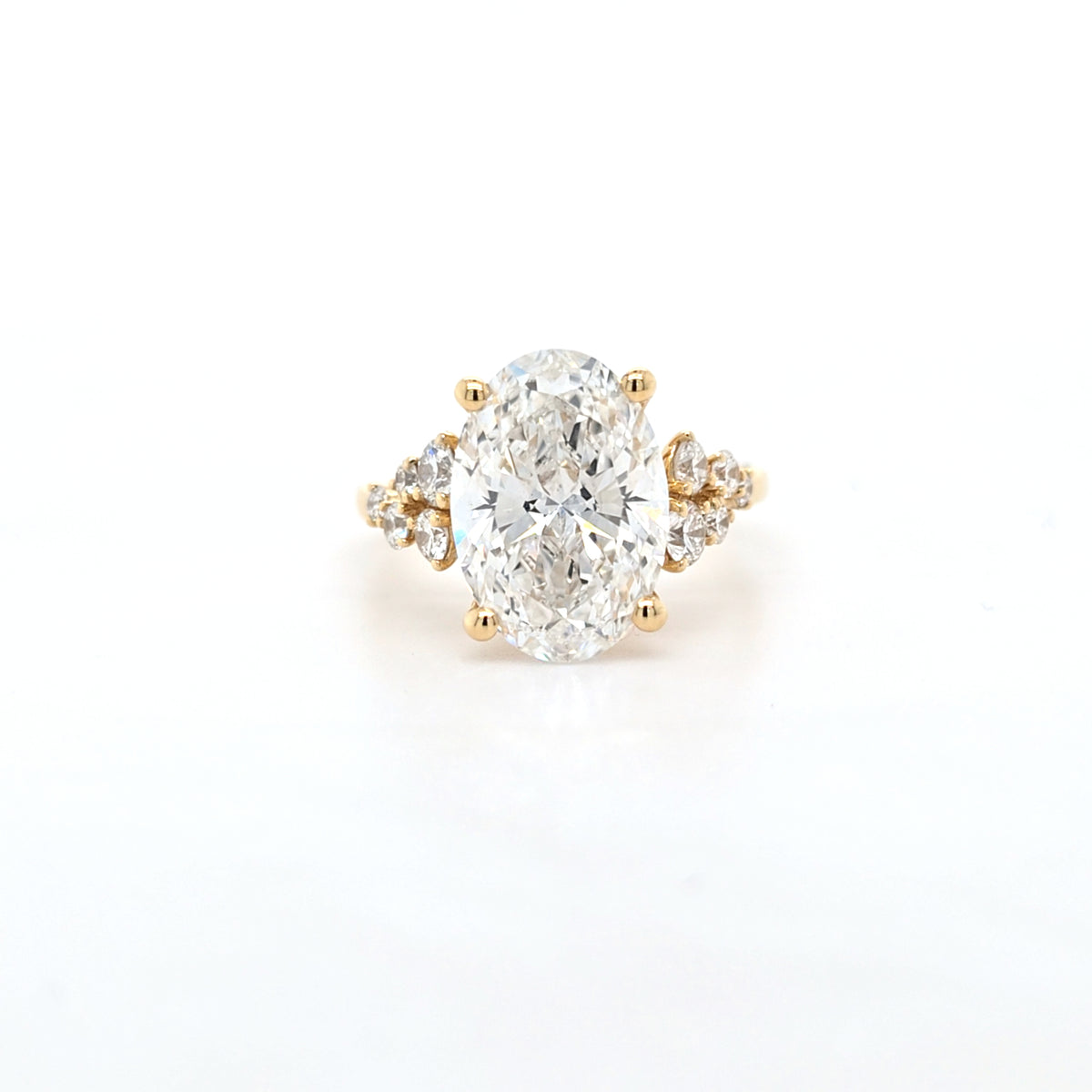 IGI 4.04ct D/VS2 Oval Cut LAB Diamond Ring with Fancy Diamond Shoulders Set in 18ct Yellow Gold