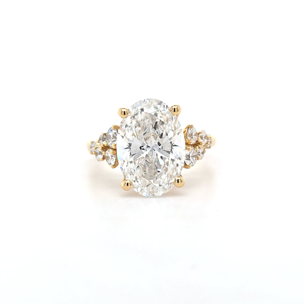 IGI 4.04ct D/VS2 Oval Cut LAB Diamond Ring with Fancy Diamond Shoulders Set in 18ct Yellow Gold