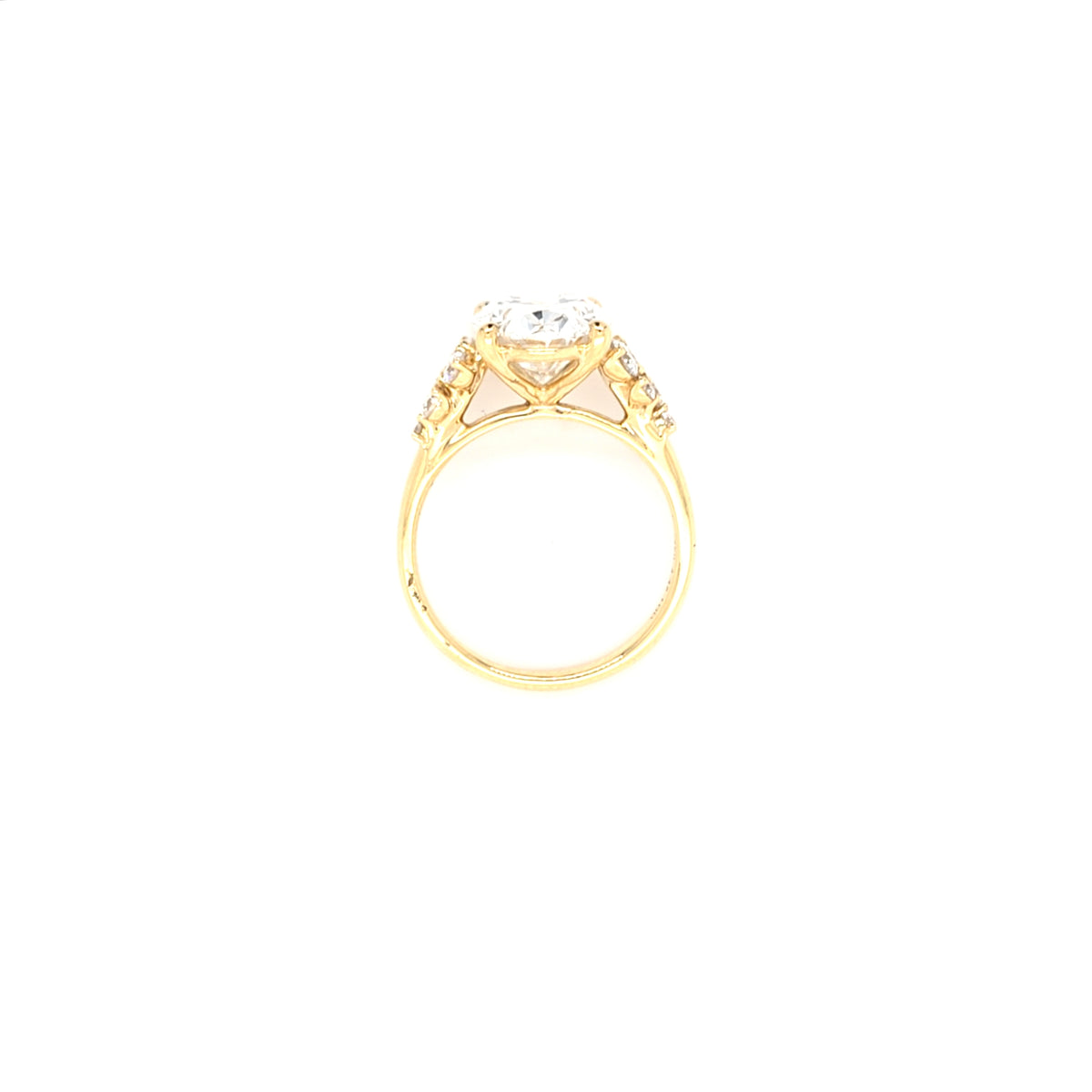 IGI 4.04ct D/VS2 Oval Cut LAB Diamond Ring with Fancy Diamond Shoulders Set in 18ct Yellow Gold