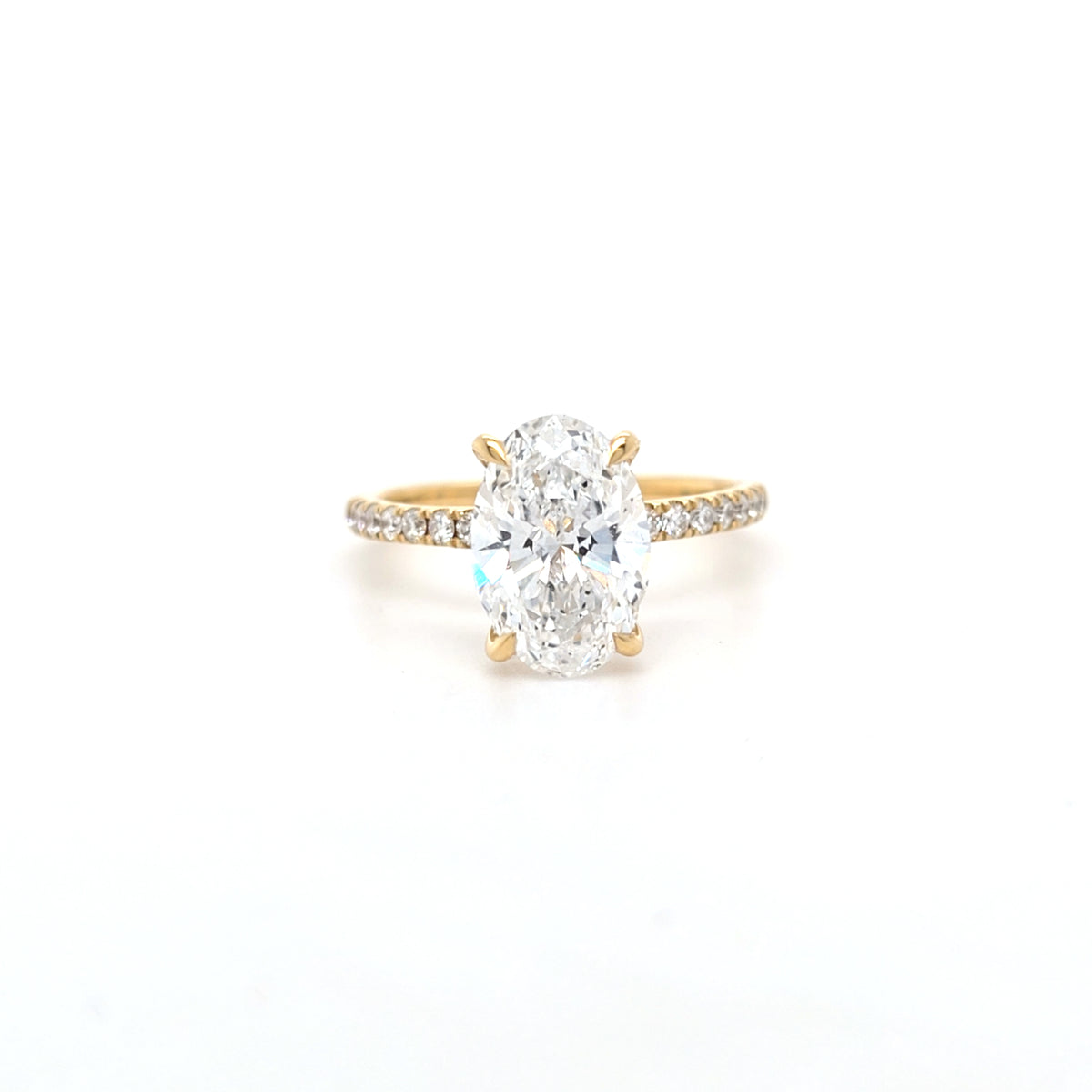 IGI 2.53ct D/VS1 Oval Cut LAB Diamond Ring with Diamond Shoulders & Diamond Set Claws Set in 18ct Yellow Gold