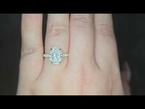 IGI 2.53ct D/VS1 Oval Cut LAB Diamond Ring with Diamond Shoulders & Diamond Set Claws Set in 18ct Yellow Gold