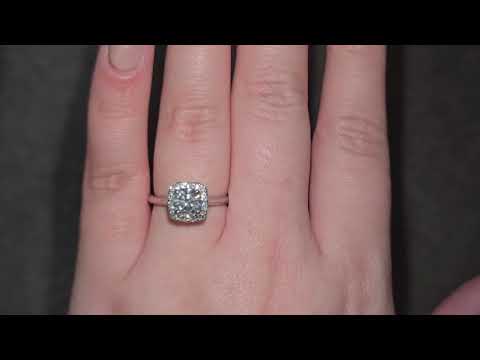 1.05ct D/VS2 LAB Diamond Halo Ring set in Platinum