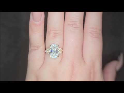 IGI 4.04ct D/VS2 Oval Cut LAB Diamond Ring with Fancy Diamond Shoulders Set in 18ct Yellow Gold