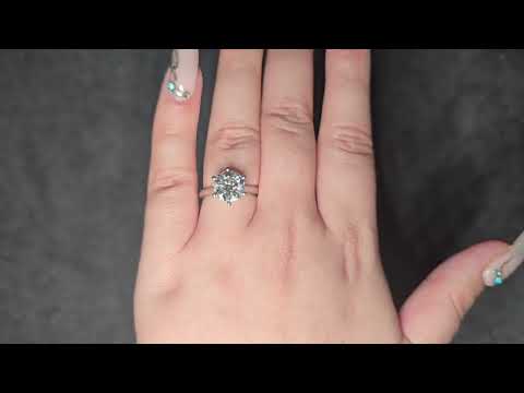 GIA 3.04ct I/SI1 Round Brilliant Cut Diamond Solitaire set in Platinum