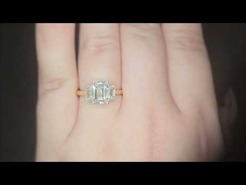 IGI 1.55ct D/VS1 Emerald Cut LAB Diamond Ring with Emerald Cut Side Stones Set in 18ct Yellow Gold