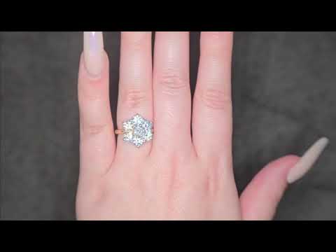 2.89ct LAB Diamond Cluster Ring set in 9ct Gold