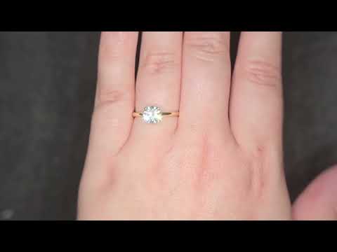 1.01ct D/VS LAB Diamond Solitaire set in Yellow Gold