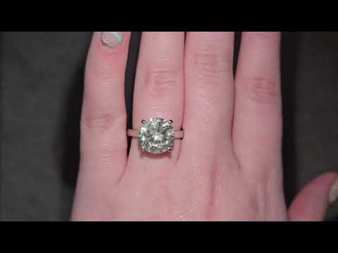 6.22ct K/I1 Round Brilliant Cut Diamond Solitaire set in Platinum