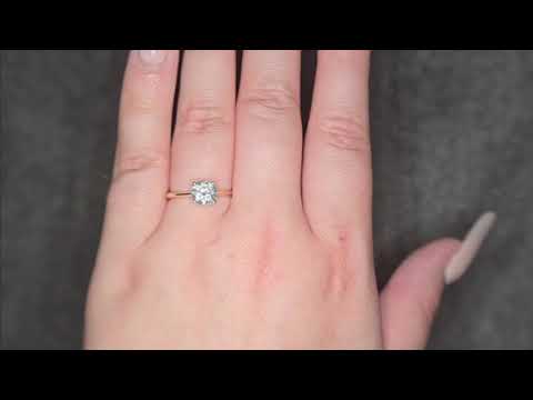 1.02ct D/VS LAB Diamond Solitaire set in Yellow Gold