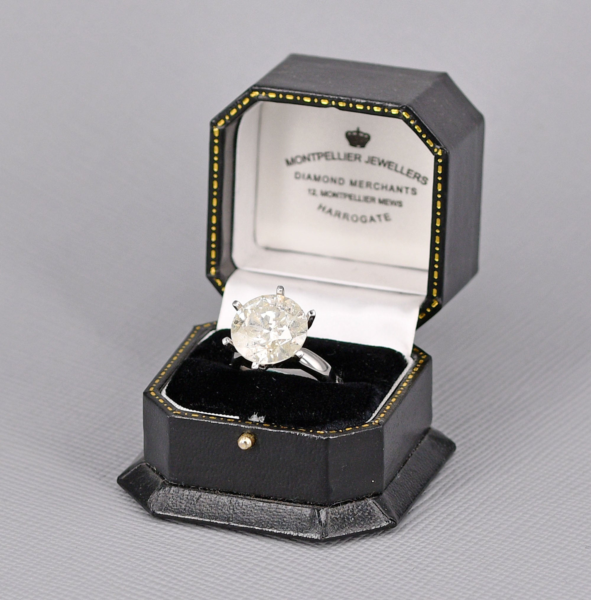 13.25ct Diamond Solitaire Ring - Montpellier Jewellers