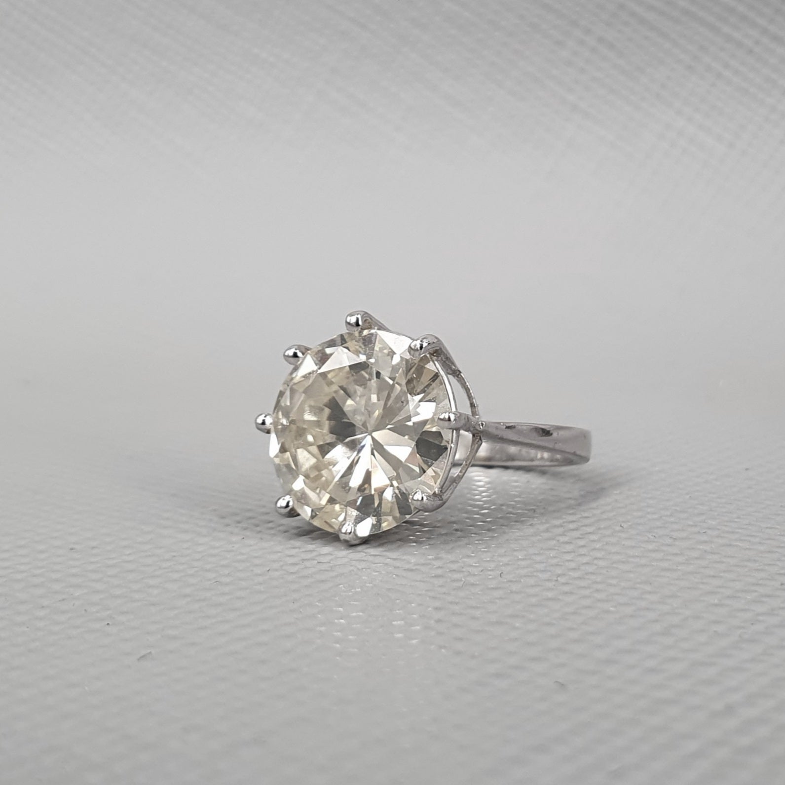 7.29ct Round Brilliant Cut Diamond Solitaire Ring