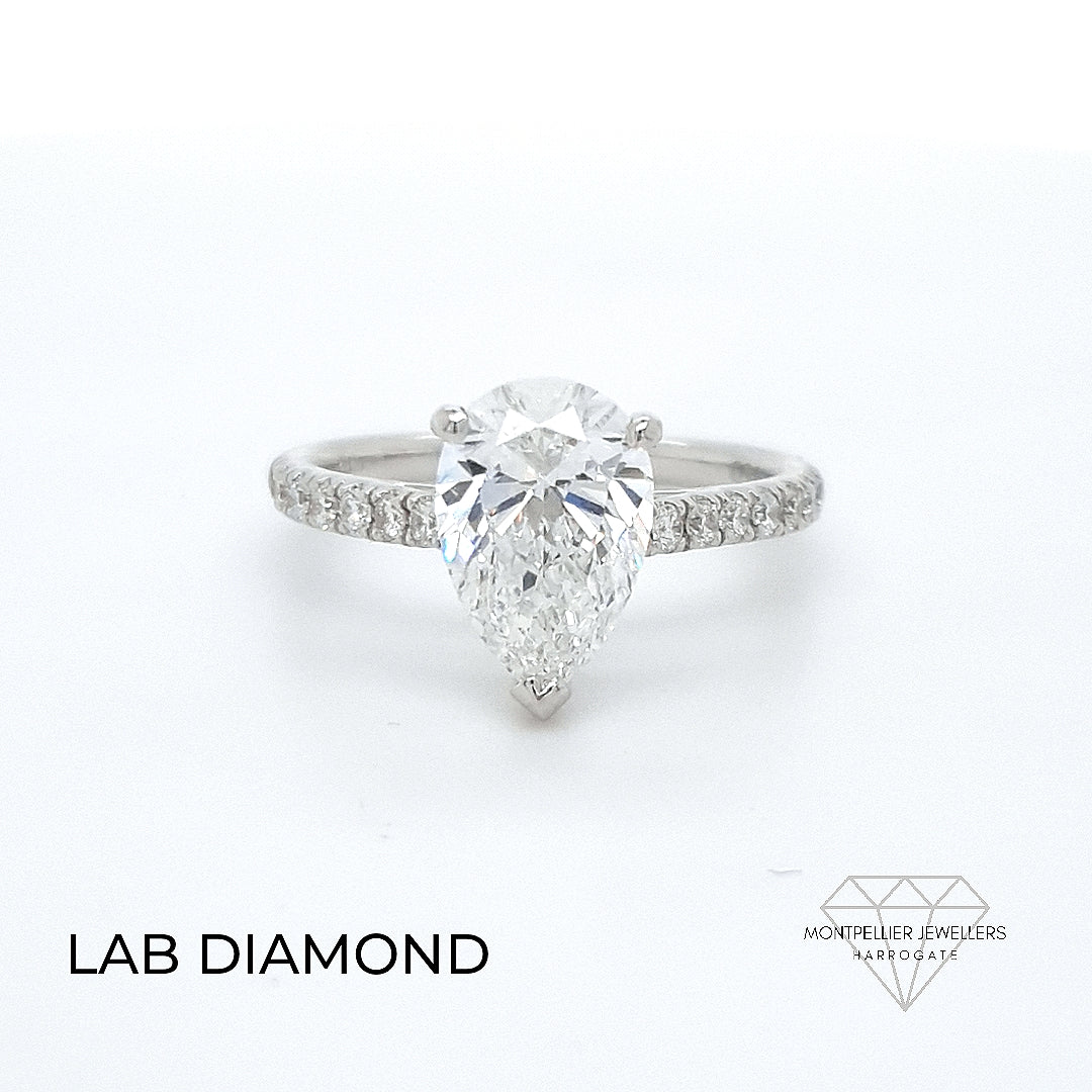 IGI 2.01ct F /VS1 LAB Diamond Pear Shape Solitaire Set In Platinum with Diamond Shoulders