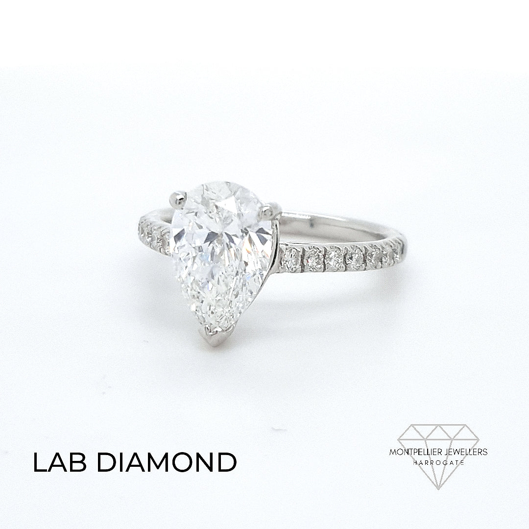 IGI 2.01ct F /VS1 LAB Diamond Pear Shape Solitaire Set In Platinum with Diamond Shoulders
