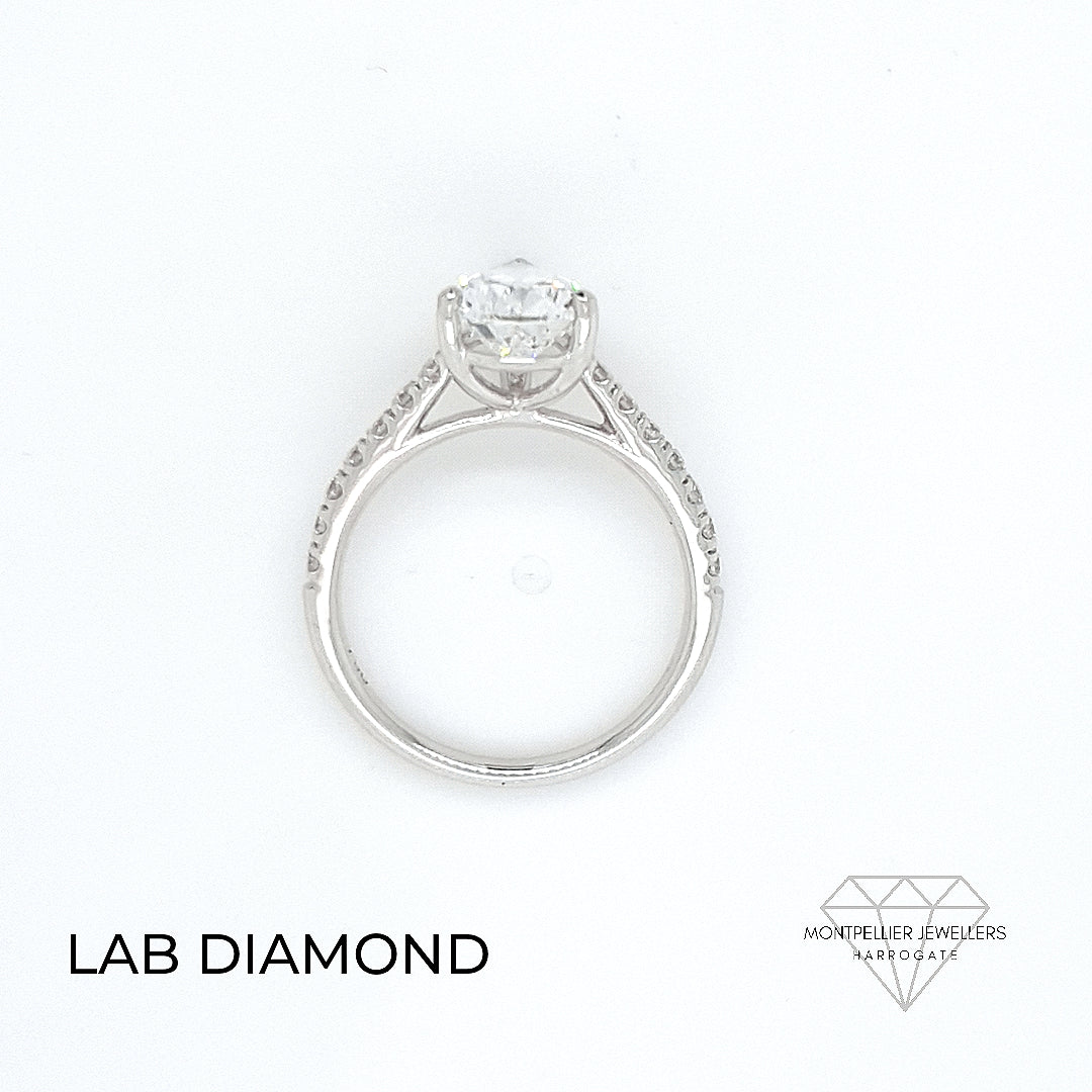 IGI 2.01ct F /VS1 LAB Diamond Pear Shape Solitaire Set In Platinum with Diamond Shoulders