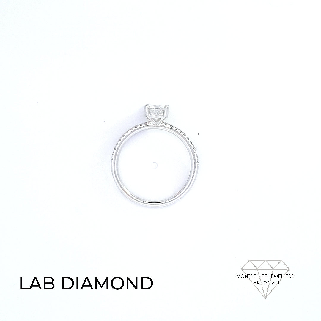 IGI 0.75ct D /VVS2 LAB Diamond Solitaire Set In Platinum with Diamond Shoulders