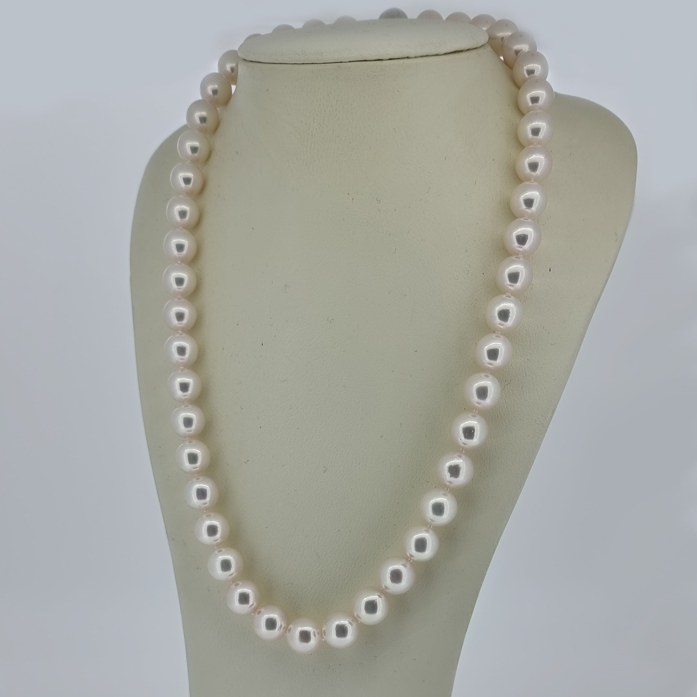 Akoya Pearl Necklace 9.0-9.5mm AA+ Quality