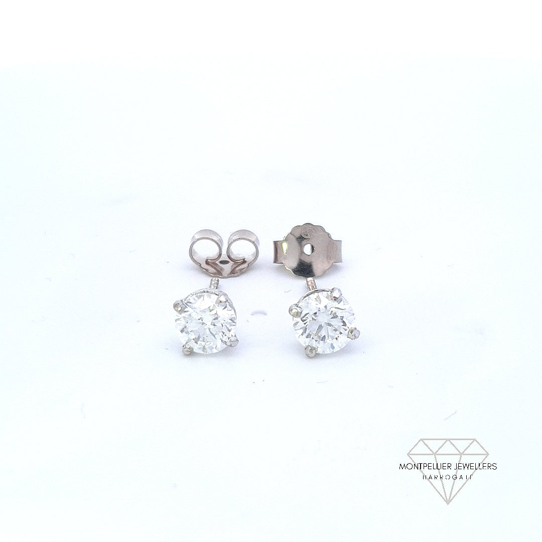 1.40ct H/SI Diamond Stud Earrings Set In 18ct White Gold