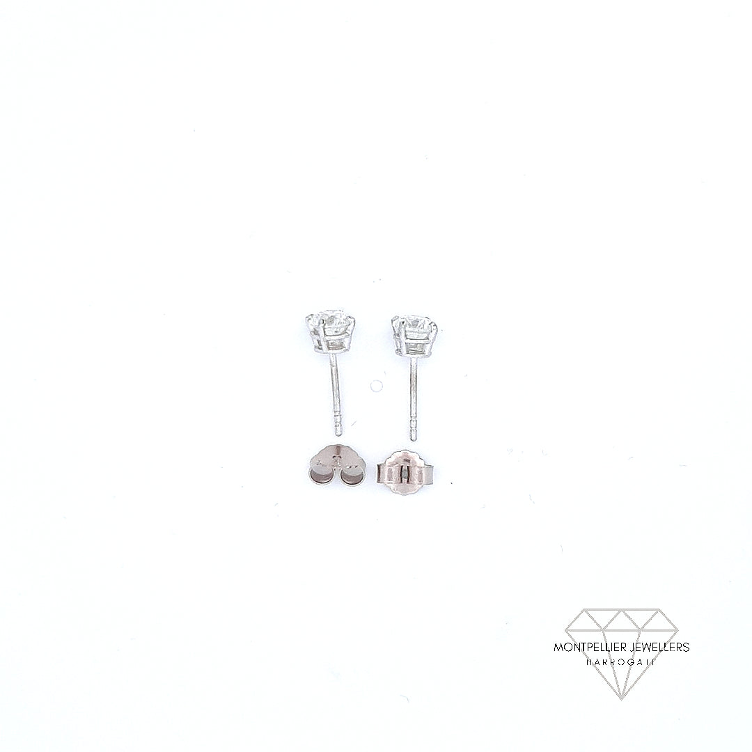 1.40ct H/SI Diamond Stud Earrings Set In 18ct White Gold